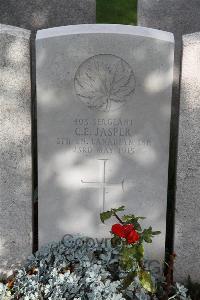 Bethune Town Cemetery - Jasper, C E